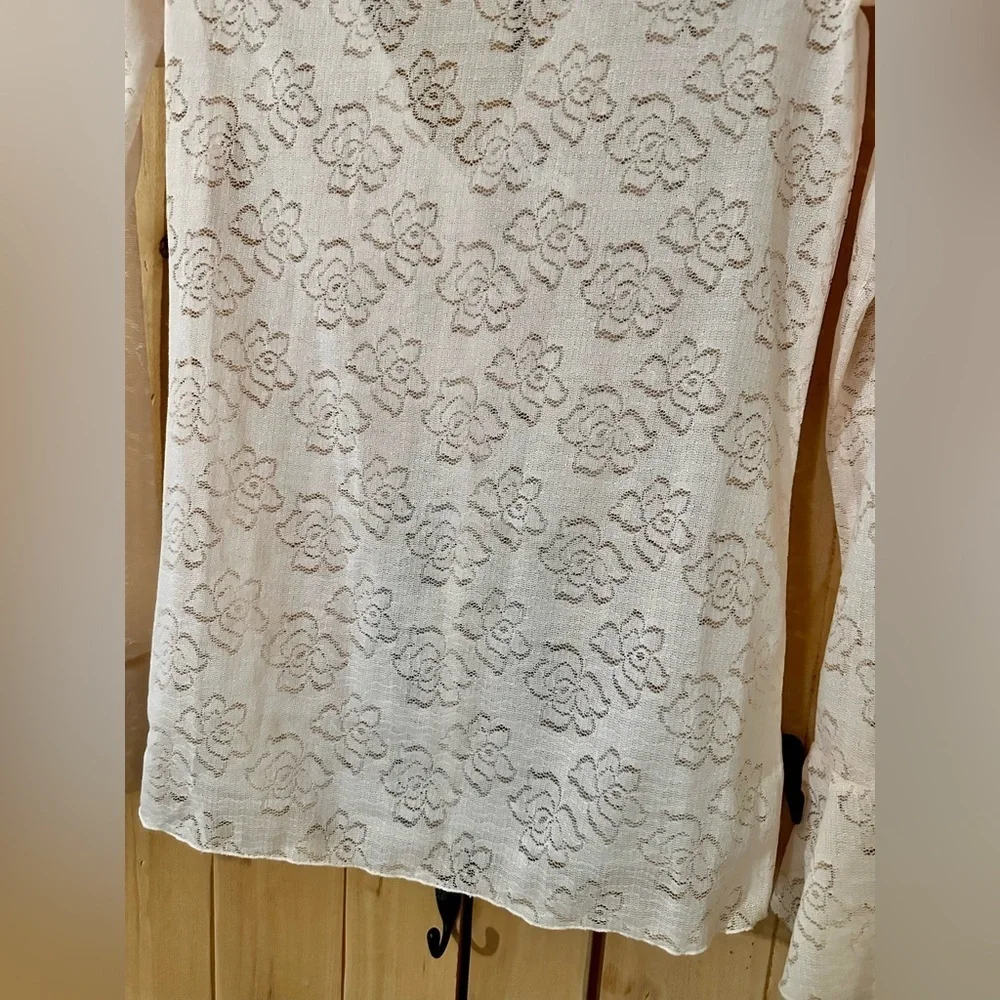 Free People Intimately Peach Lace Reversible Top V-Neck / Round Neck Size M